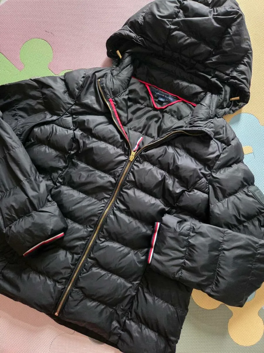 Large, Women's Tommy Hilfiger Puffer Jacket - Image 2
