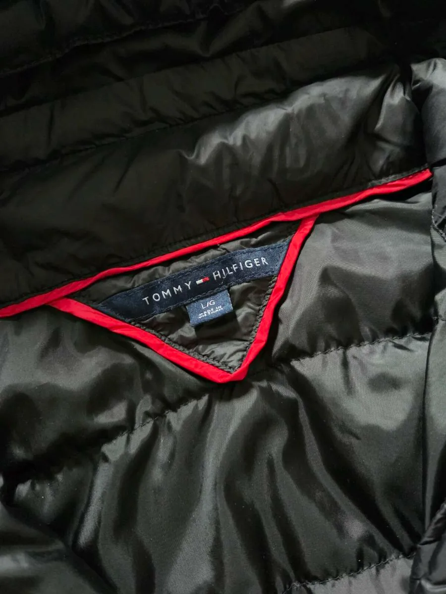 Large, Women's Tommy Hilfiger Puffer Jacket - Image 3