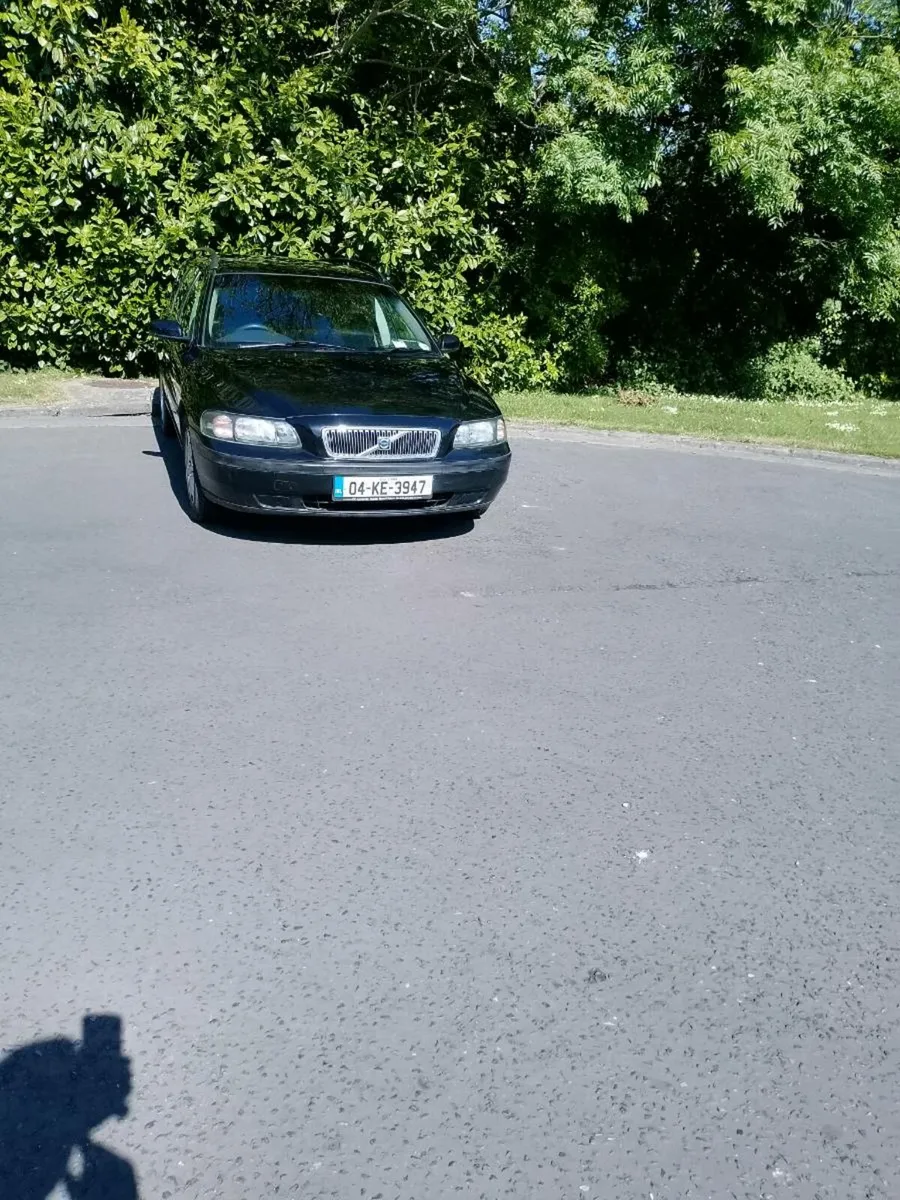 Volvo v70 - Image 1