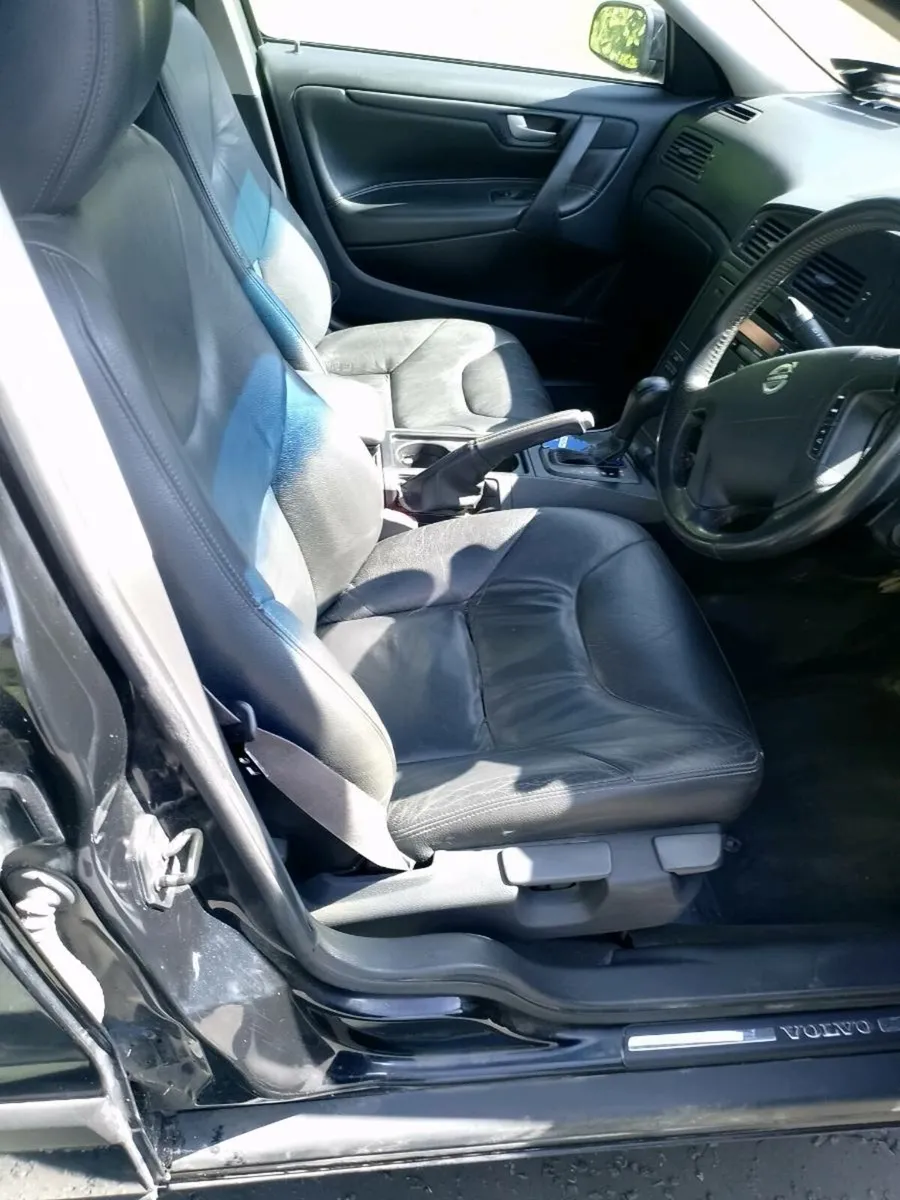 Volvo v70 - Image 3