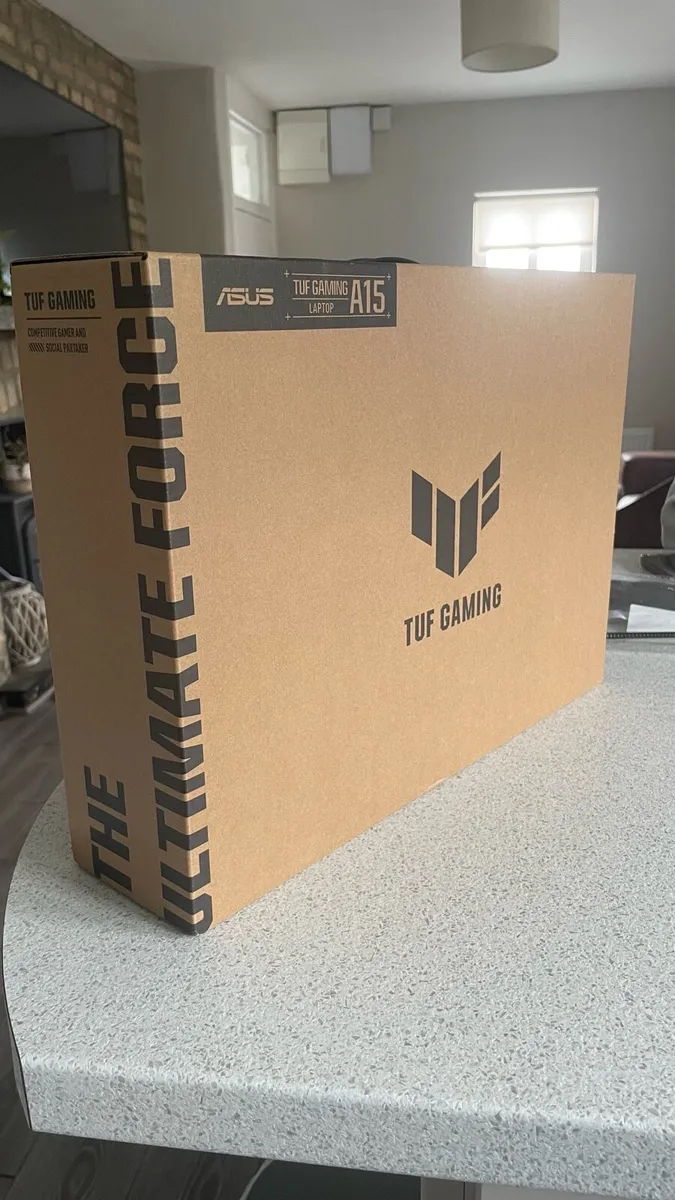 ASUS R7 Laptop - Image 3