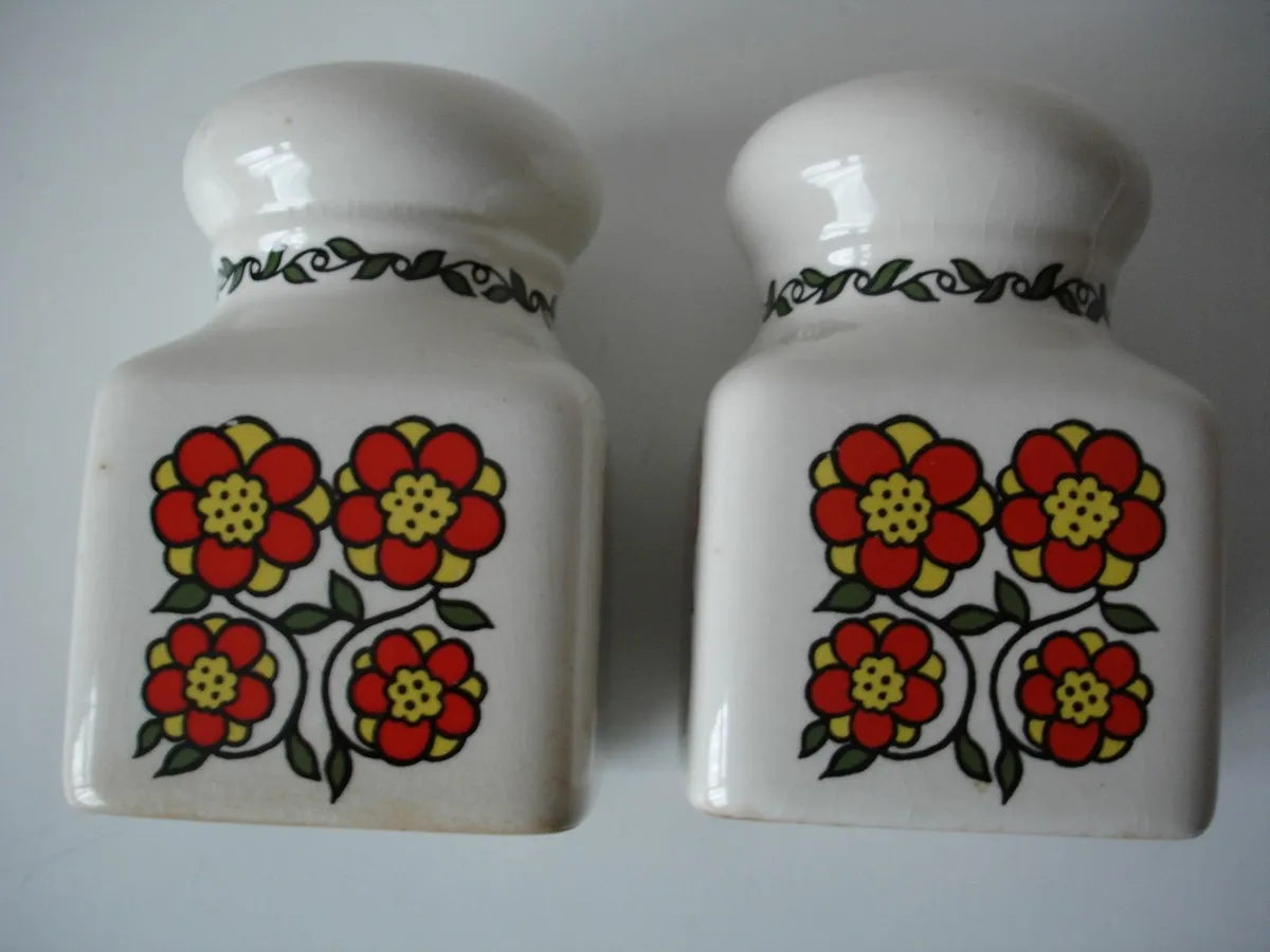 RETRO TAUNTON VALE POTTERY SALT/PEPPER - Image 4