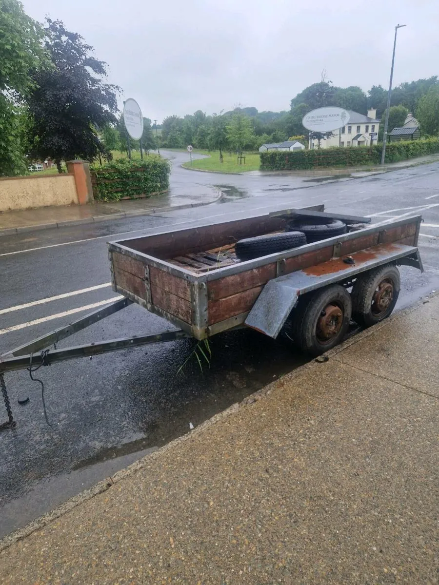 Trailer - Image 1