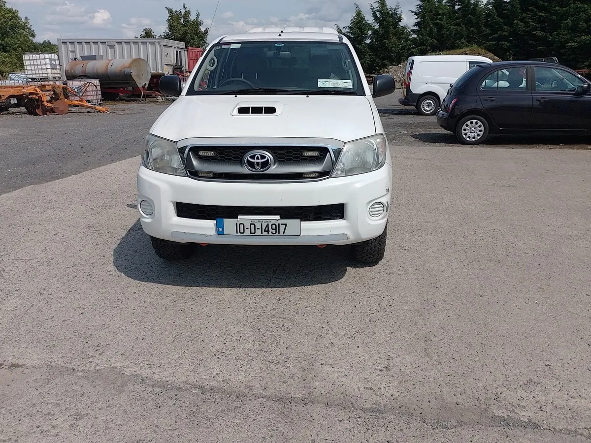 2010Toyota Hilux DOE 05-26 TAX 08-25 - Image 4