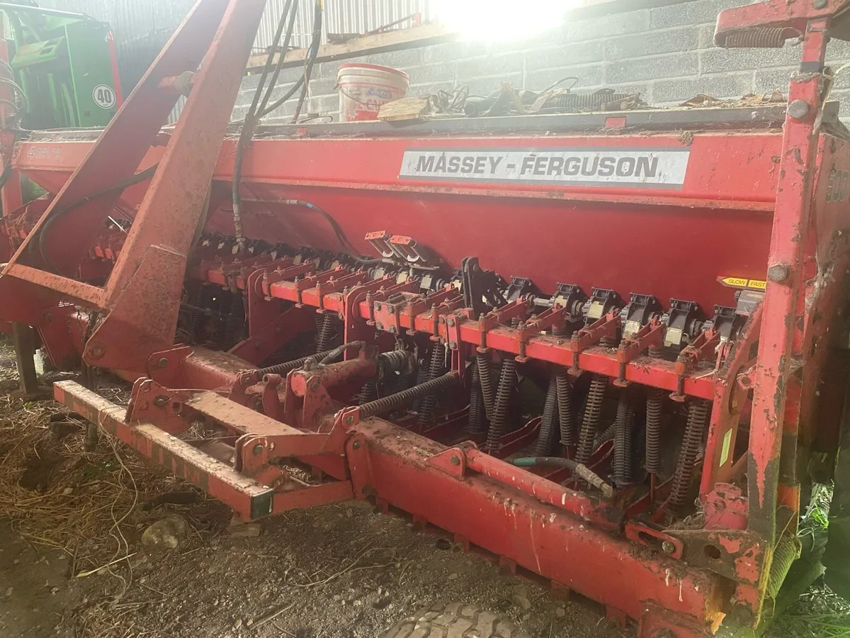 Massey Ferguson 400 - Image 2
