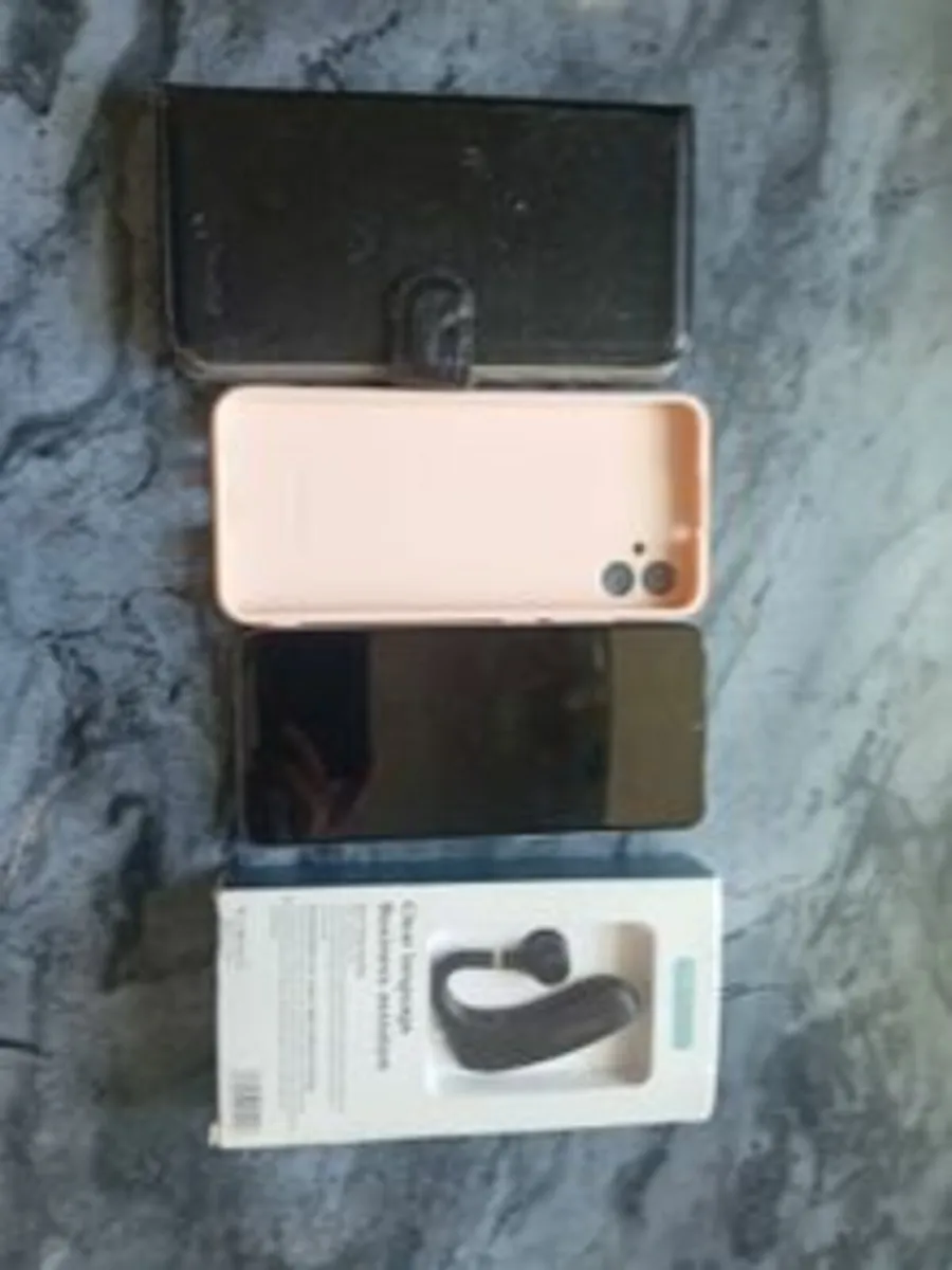 galaxy a04e