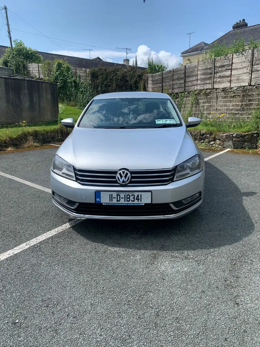 Volkswagen Passat 2011 - Image 3