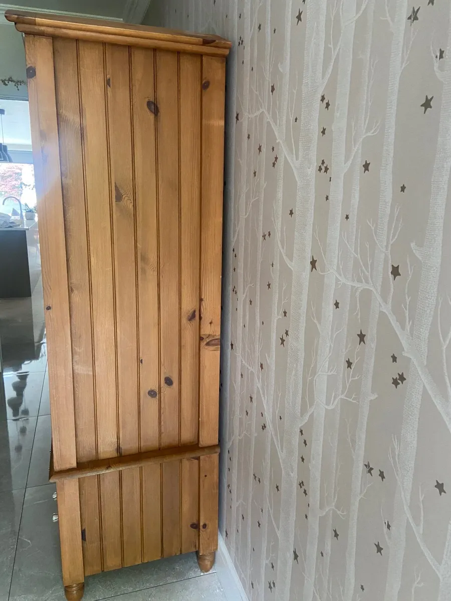 Wardrobe - Image 3