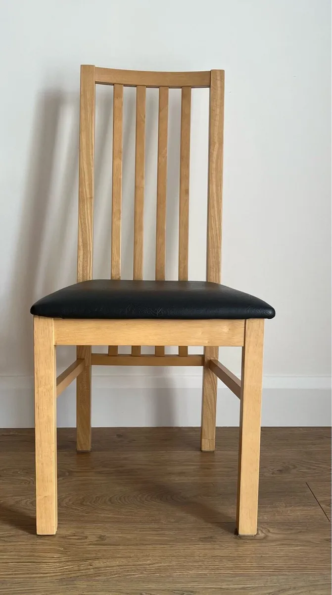 Dining table & chairs - Image 3