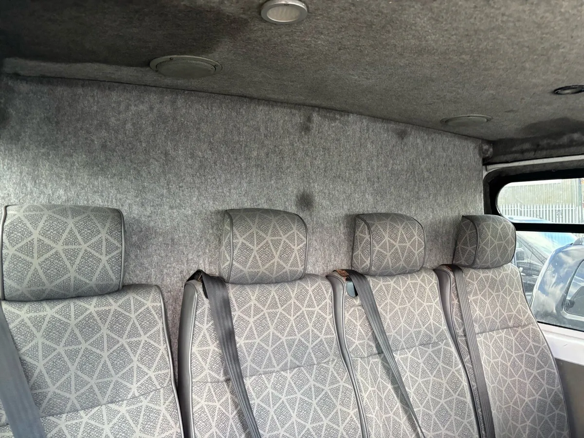 Renault master crew cab - Image 2