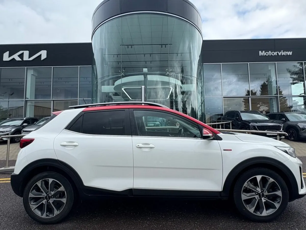Kia Stonic K3 TWO Tone 5DR - Image 1