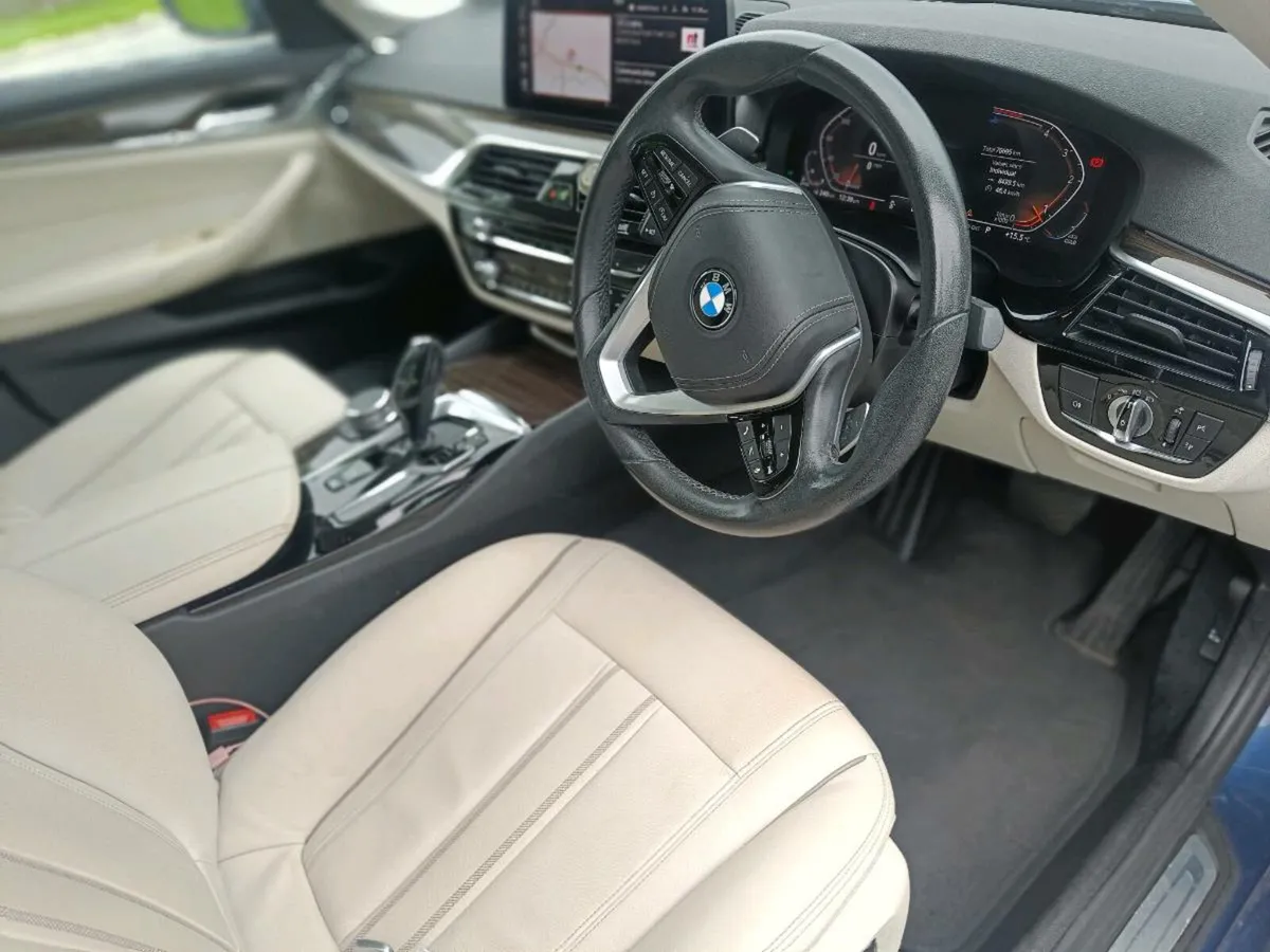 BMW 5-Series 2022 - Image 3