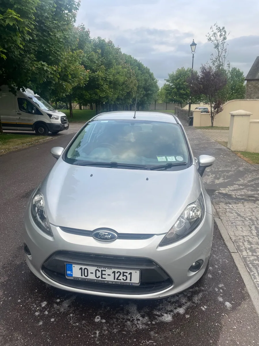Ford Fiesta 2010 - Image 1