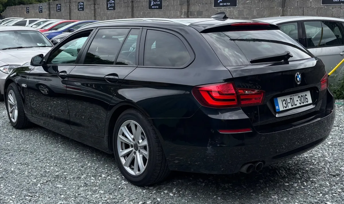 BMW 5-Series 2013 fresh nct. Automatic - Image 2