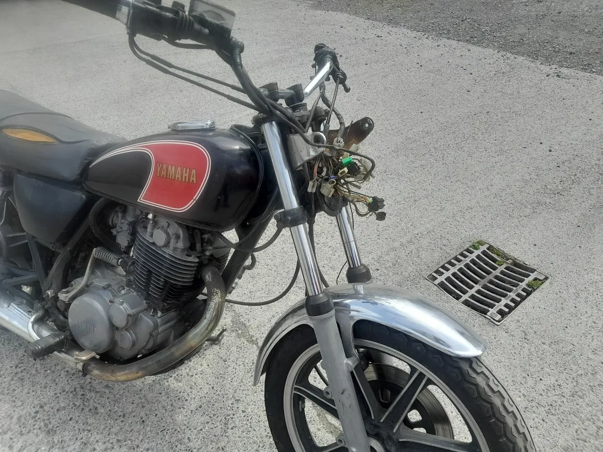 1982  Yamaha SR400  ideal project - Image 3