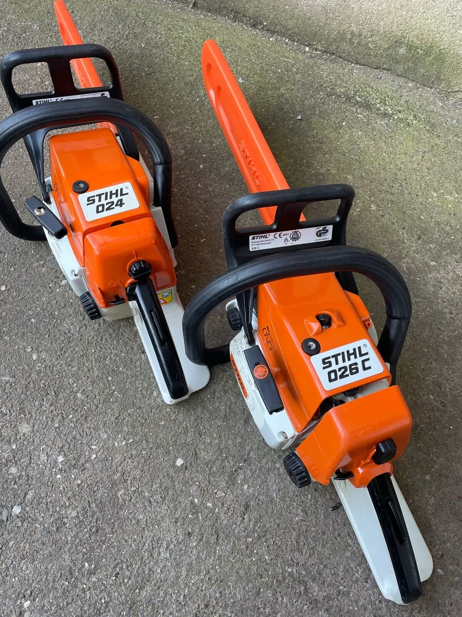 Selection of chainsaws - Image 2