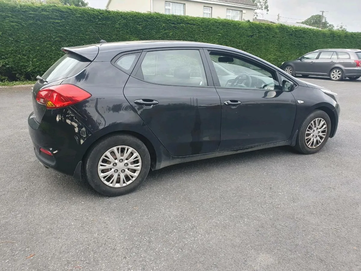 KIA CEED 141 petrol - Image 2