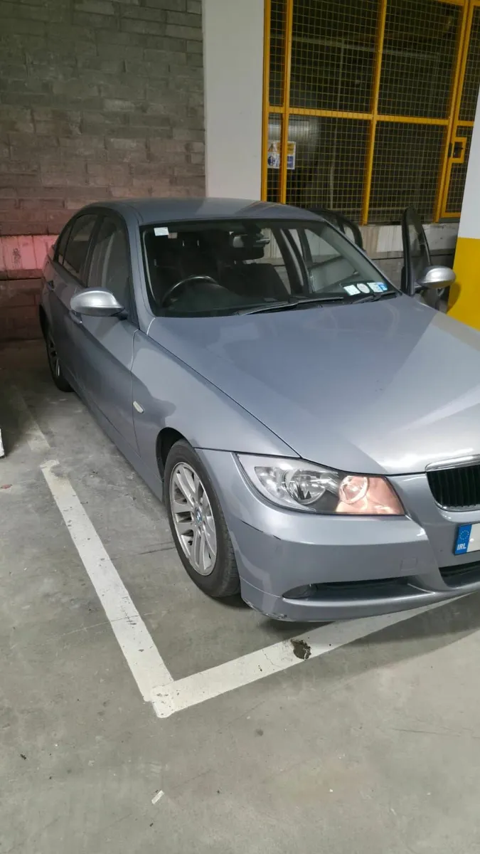 BMW 3-Series 2008 - Image 2