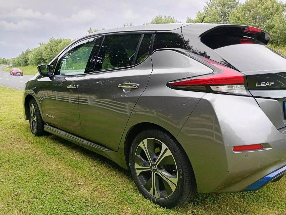 Nissan Leaf - Image 2