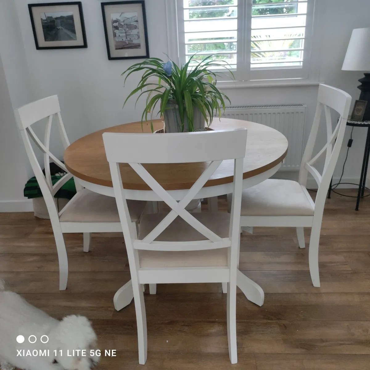 Table and 4 chairs - Image 2
