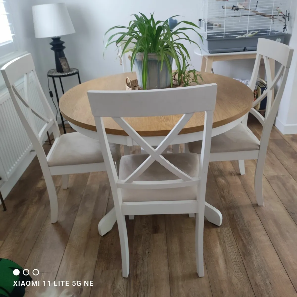 Table and 4 chairs - Image 3