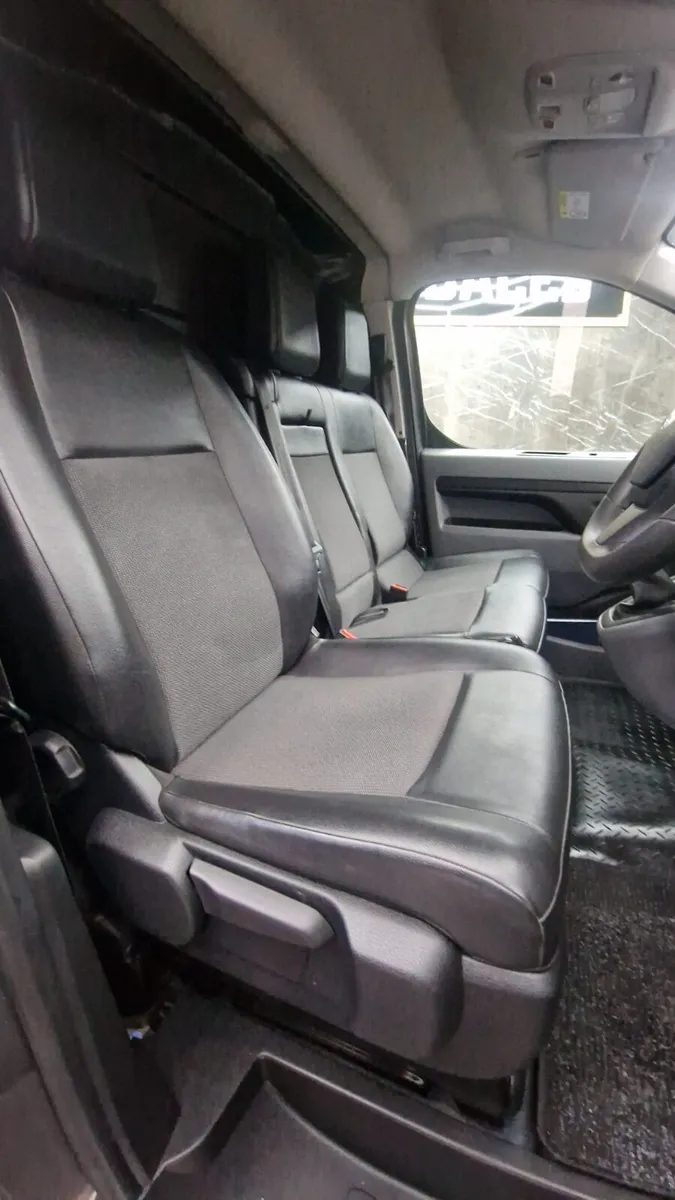 VAUXHALL VIVARO 2020 DIESEL - Image 4