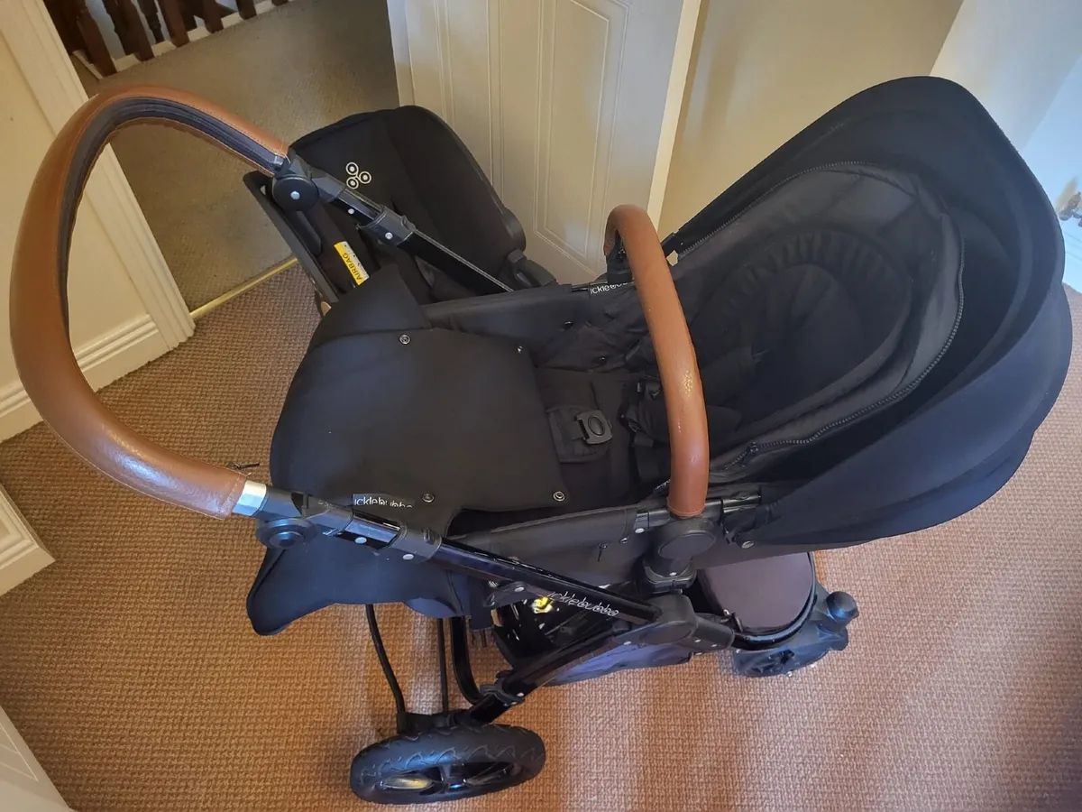 Buggy and travel system - Image 2