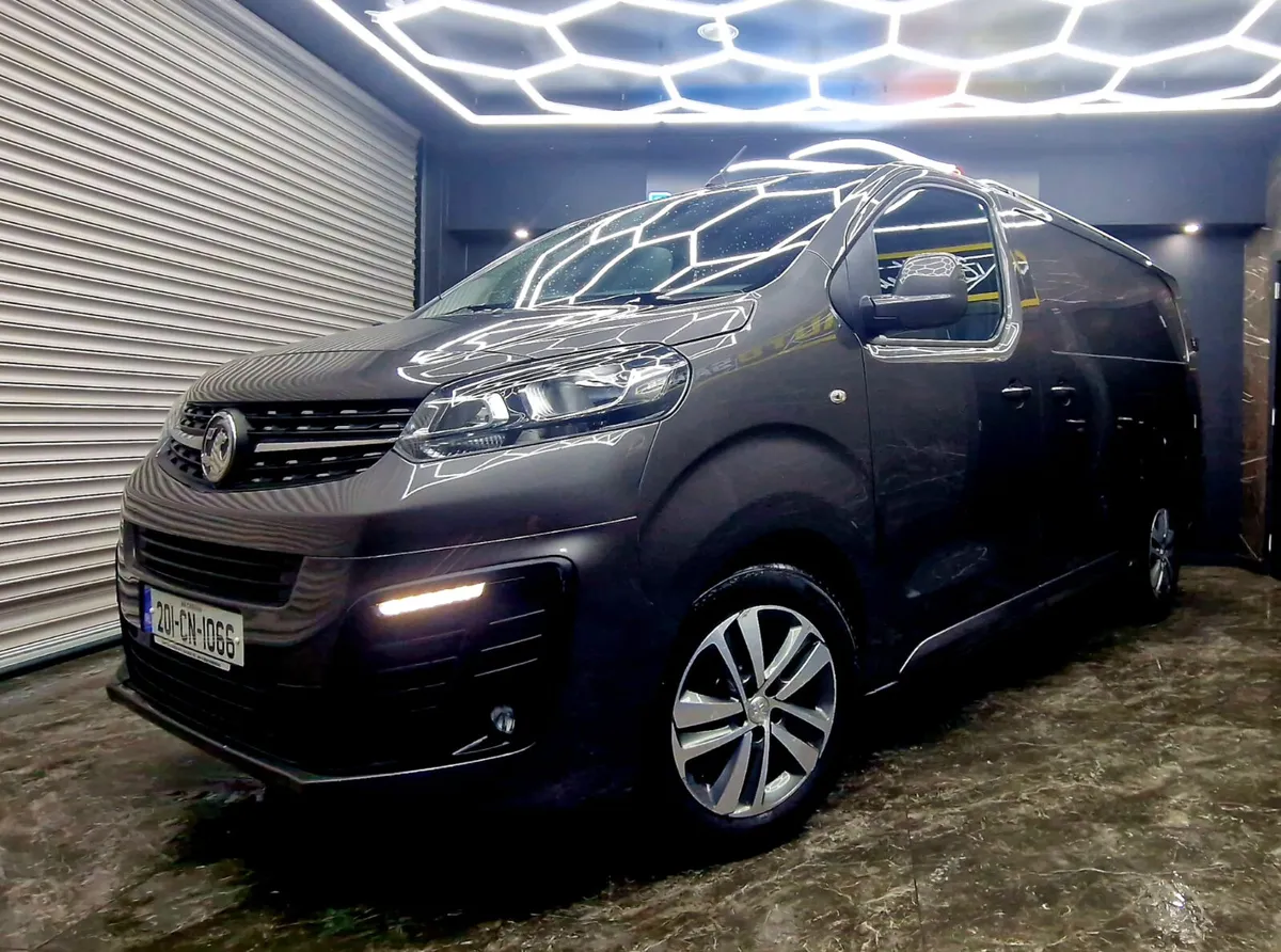VAUXHALL VIVARO 2020 DIESEL - Image 2