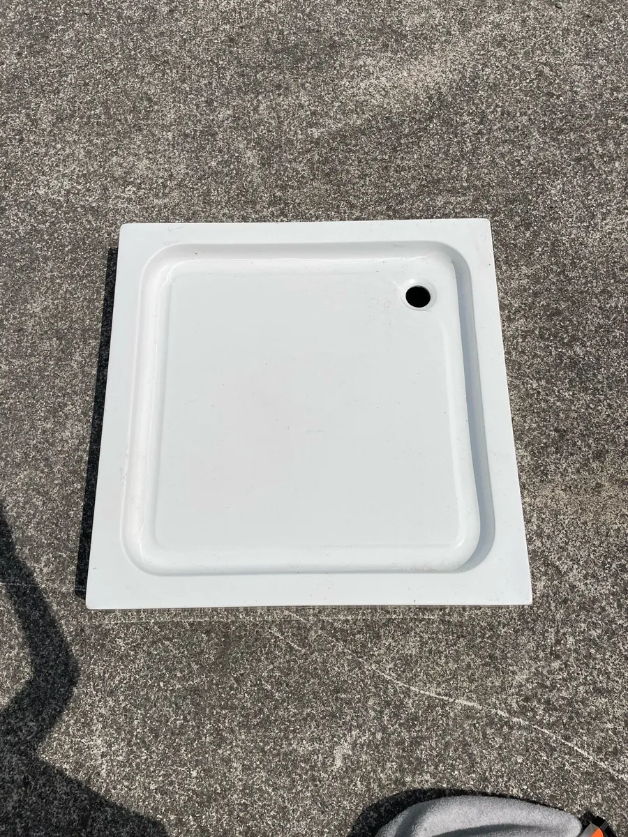 Shower tray