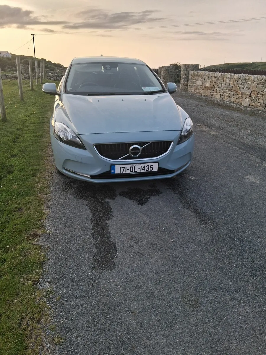 Volvo V40 2017 - Image 4