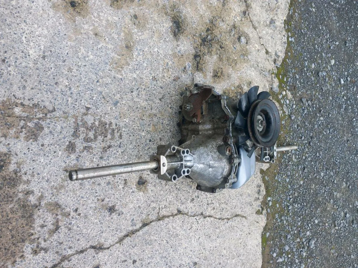Hydro-gear T2 hydrostatic transmission for sale - Image 4