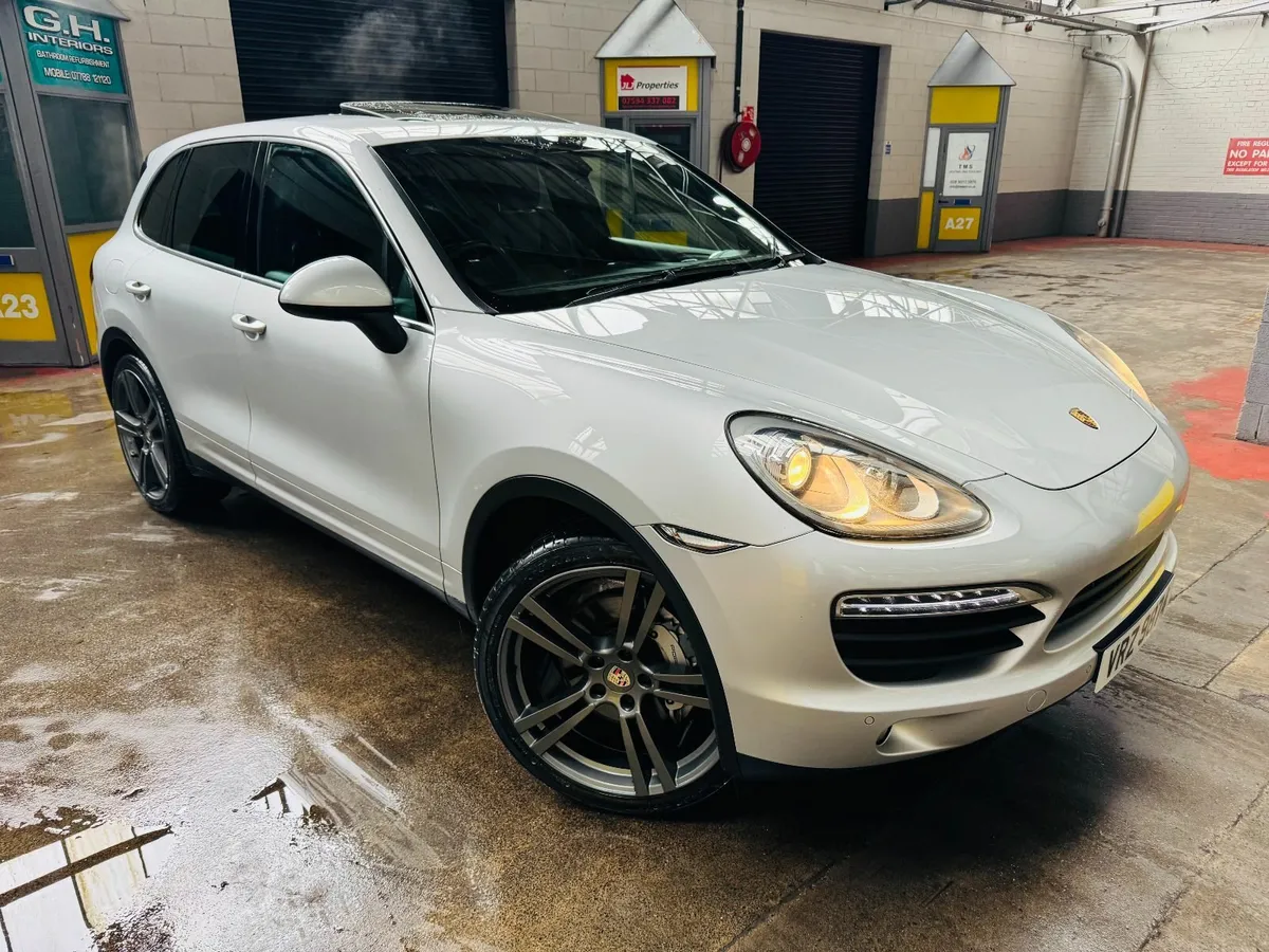 Porsche Cayenne 4.8 S V8 - 1 Owner Stunning NI - Image 3