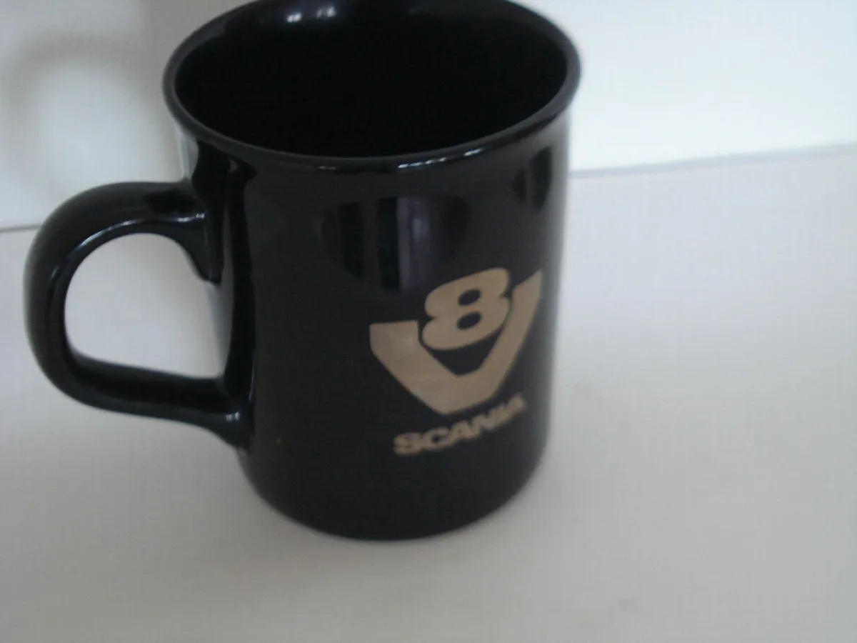 SCANIA V-8 TRUCK BLACK  GLOSS MUG. - Image 2