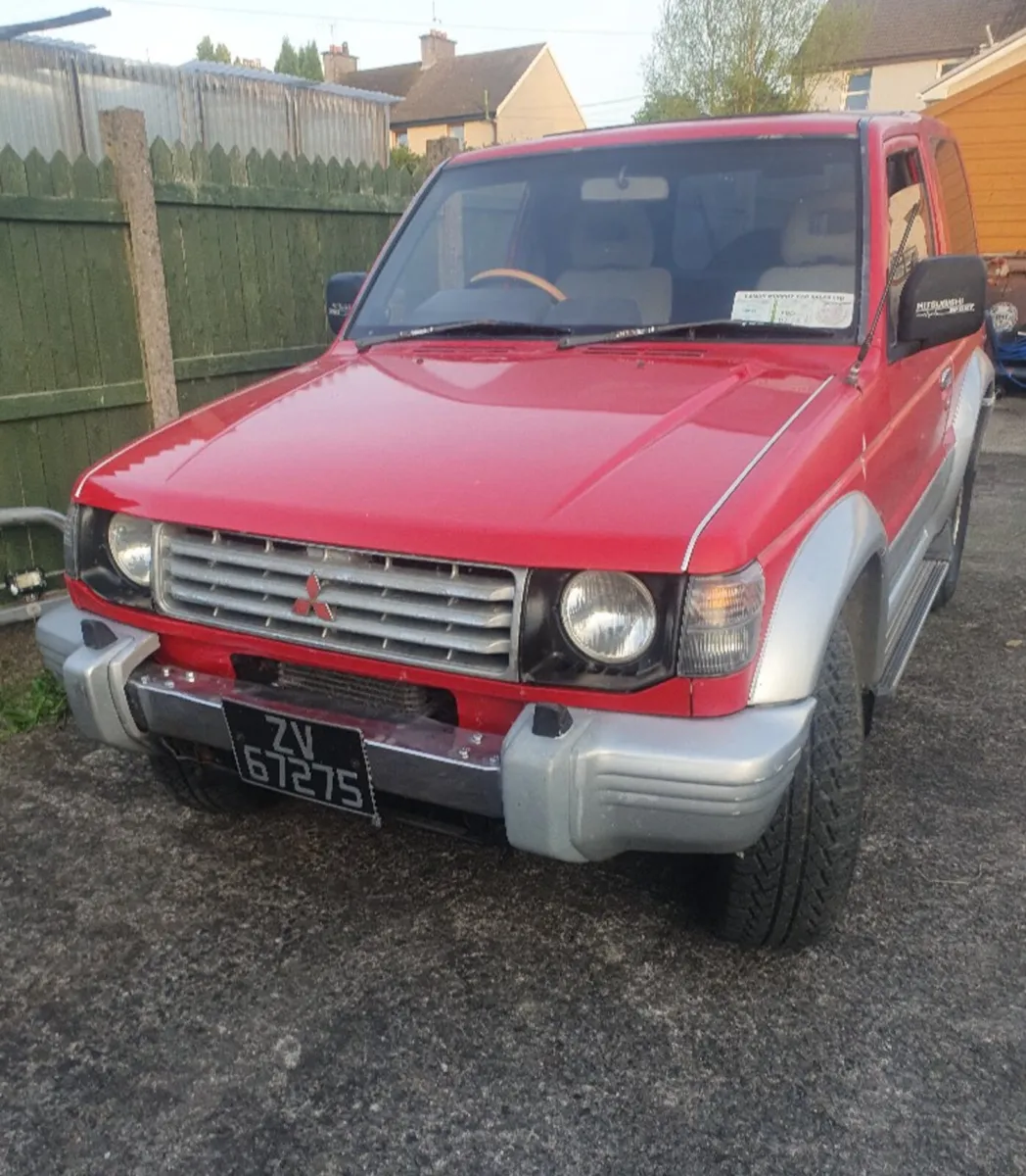 1992 Mitsubishi Pajero tax & test