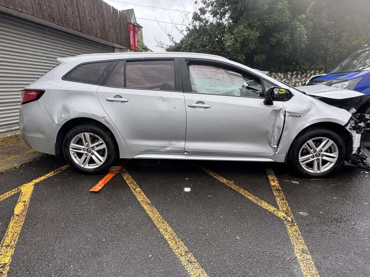 Toyota Corolla 2020 hybrid parts only - Image 1