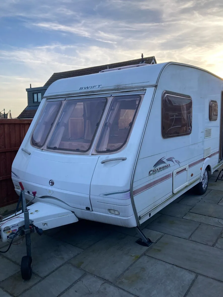 Caravan - Image 1