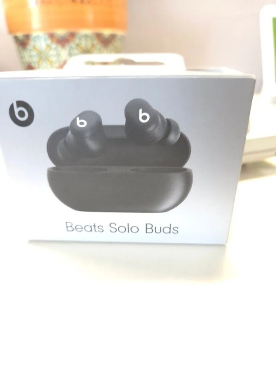 Beats Solo Buds  True Wireless Earbuds Matt Black - Image 1