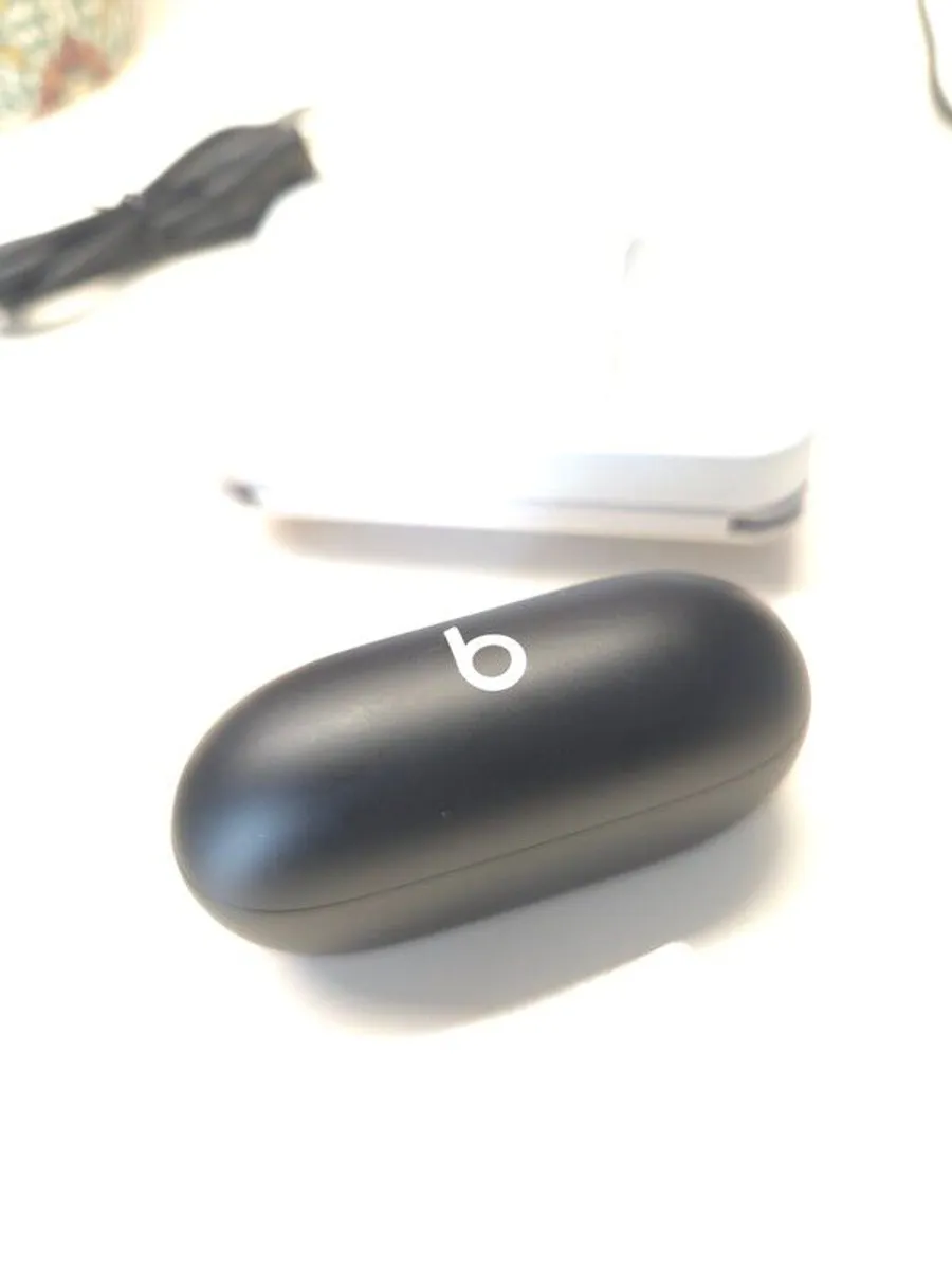 Beats Solo Buds  True Wireless Earbuds Matt Black - Image 2