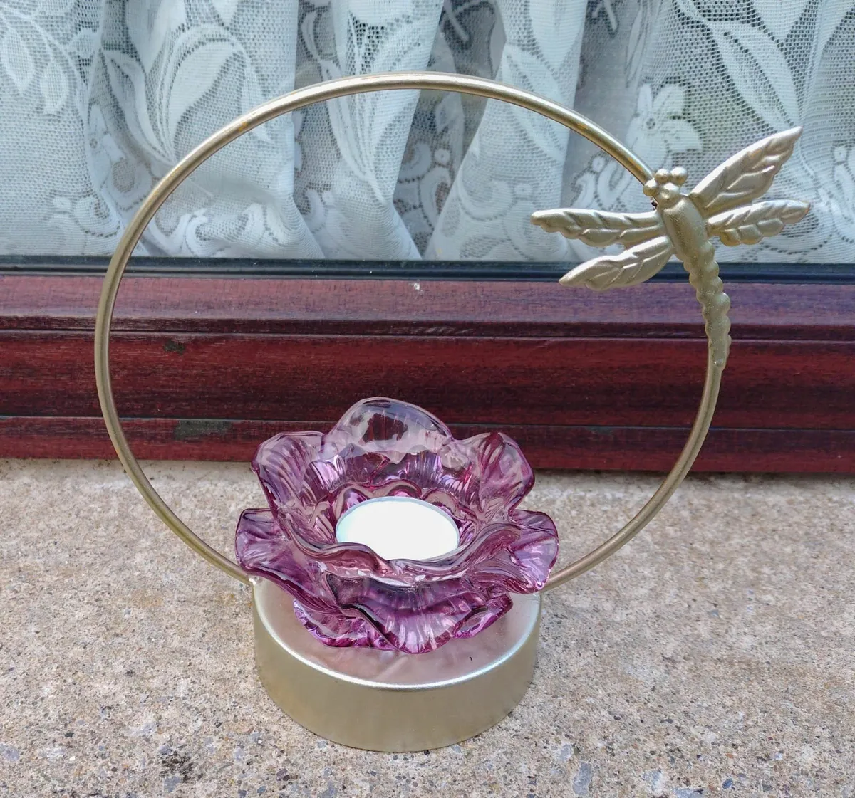 SMALL CANDLE/TEA LIGHT HOLDER. - Image 1