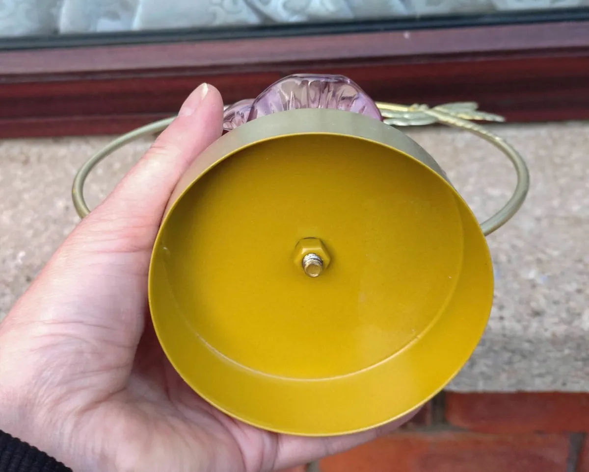 SMALL CANDLE/TEA LIGHT HOLDER. - Image 2