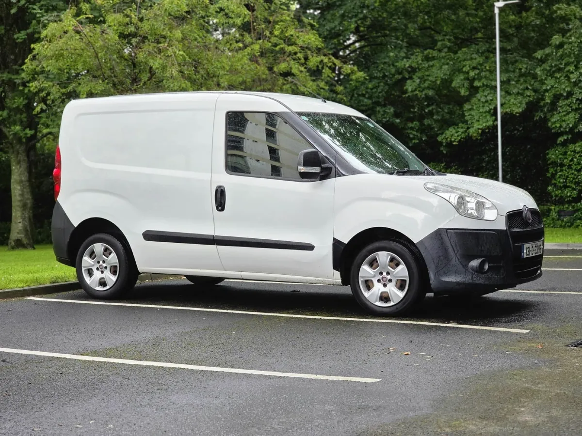 Fiat Doblo 2013 - Image 2