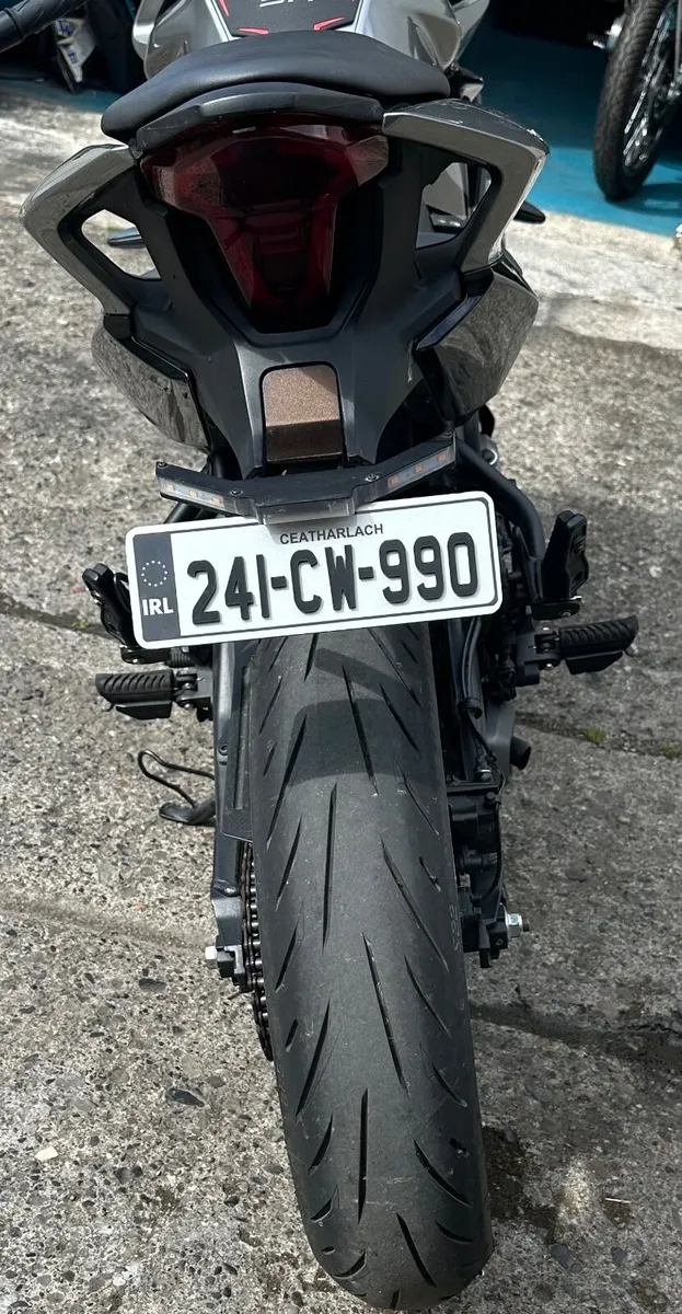 CFMOTO 300 SR - Image 2