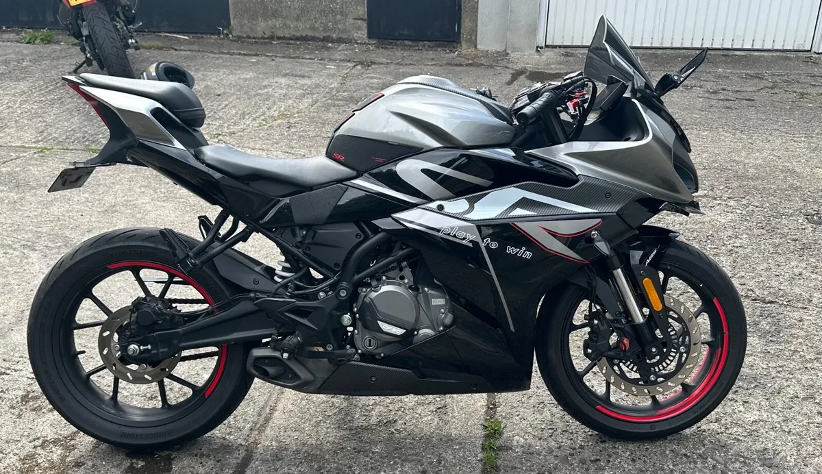 CFMOTO 300 SR - Image 1