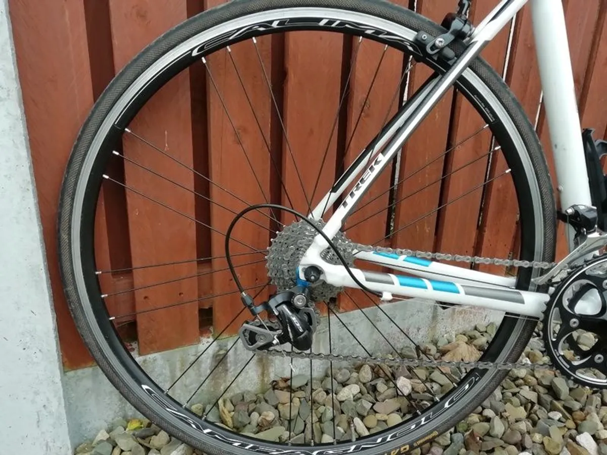 Road bike - Image 2