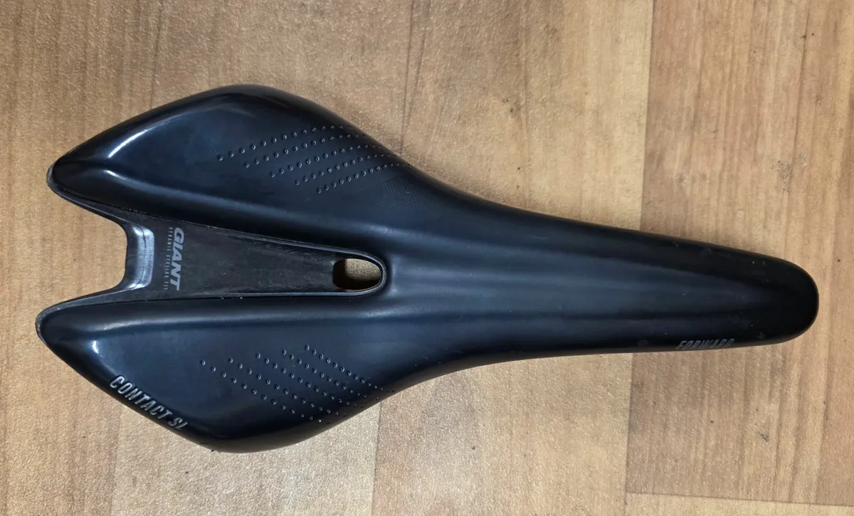 Giant Contact SL Road Bike Saddle - Image 1