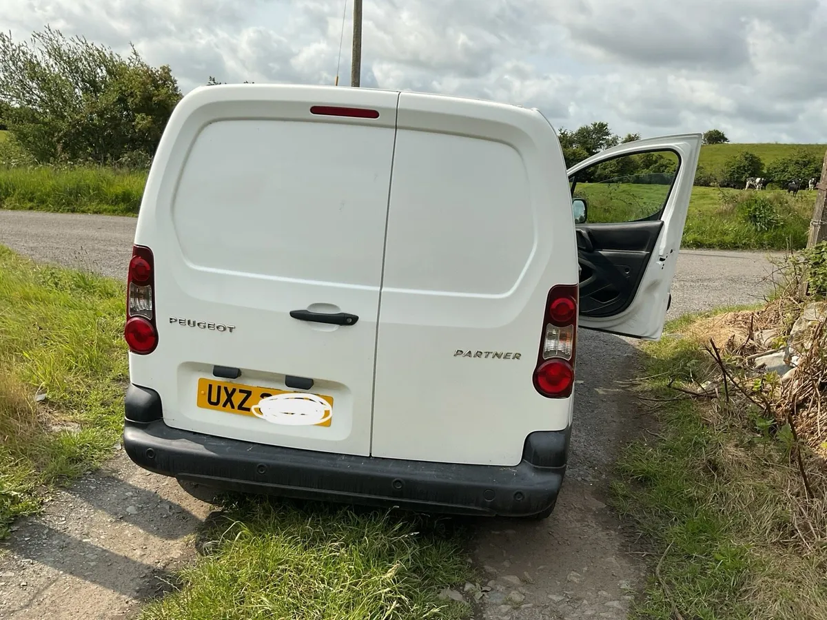 2017 Peugeot partner van - Image 3