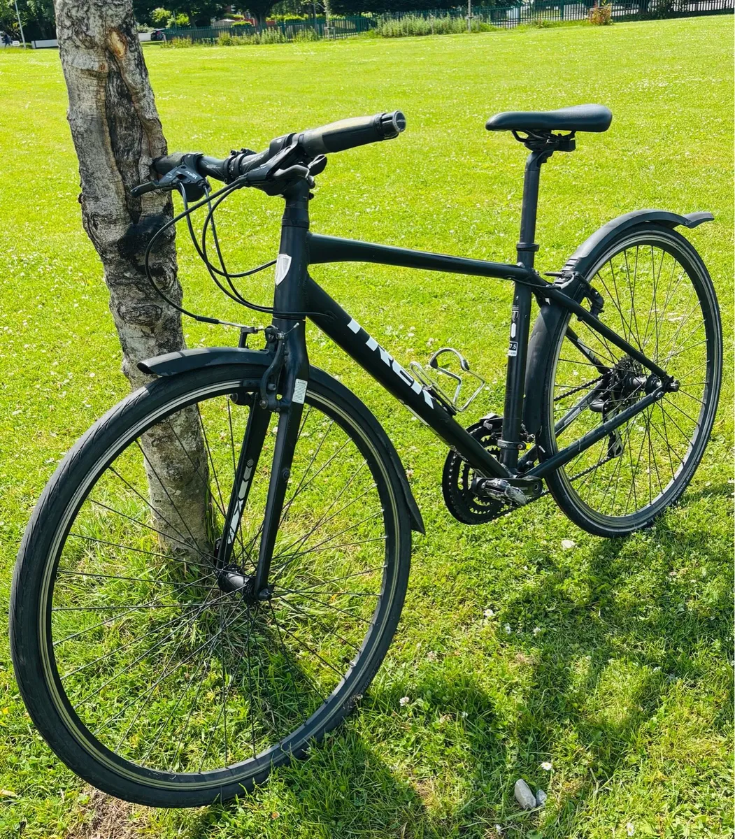 Trek fx7.4 series  bicycle for sale. - Image 2