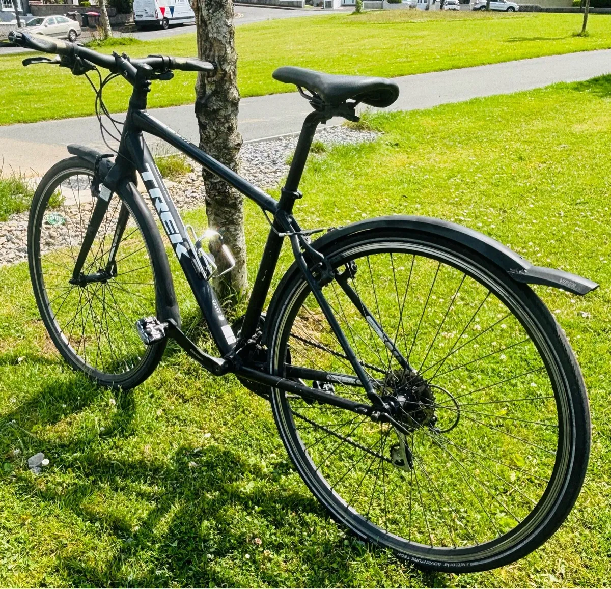 Trek fx7.4 series  bicycle for sale. - Image 3