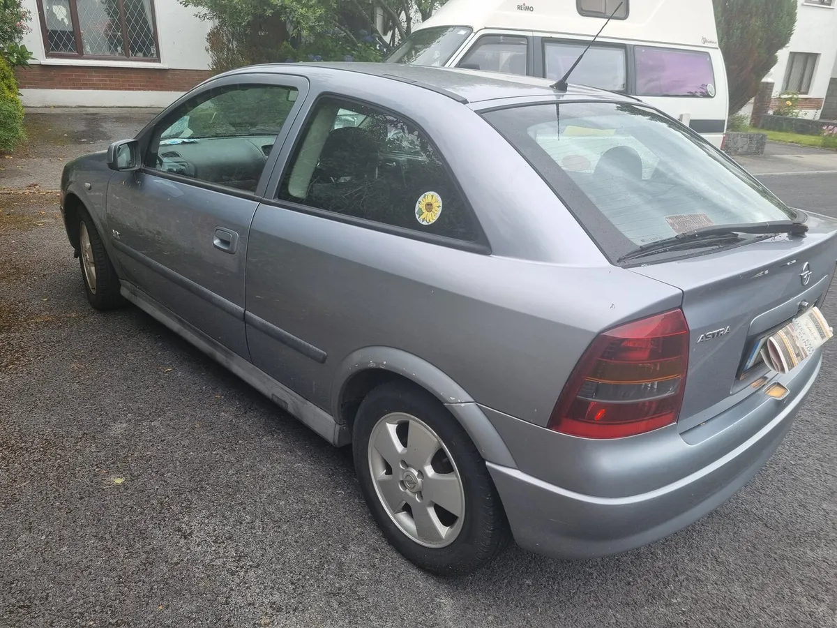 Opel Astra 2003 - Image 4