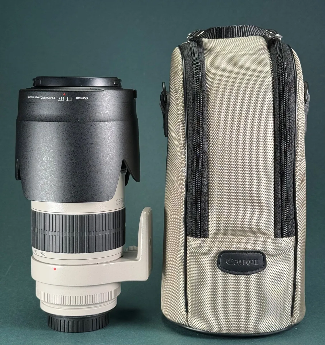 Canon 70 -200 f/2,8  mark 2 IS USM telephoto lens - Image 1
